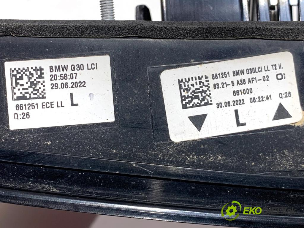 BMW G30 sedan 2022 140 kW 520 d xDrive 1995 světlo zadní část levá strana vnitřní 5A38AF1 (Klika dveří ostatní)