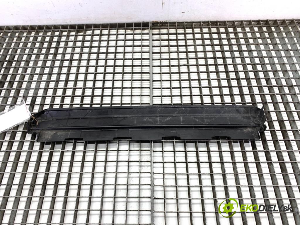 BMW G30 sedan 2022 140 kW 520 d xDrive 1995 volant vzduchu 8596123