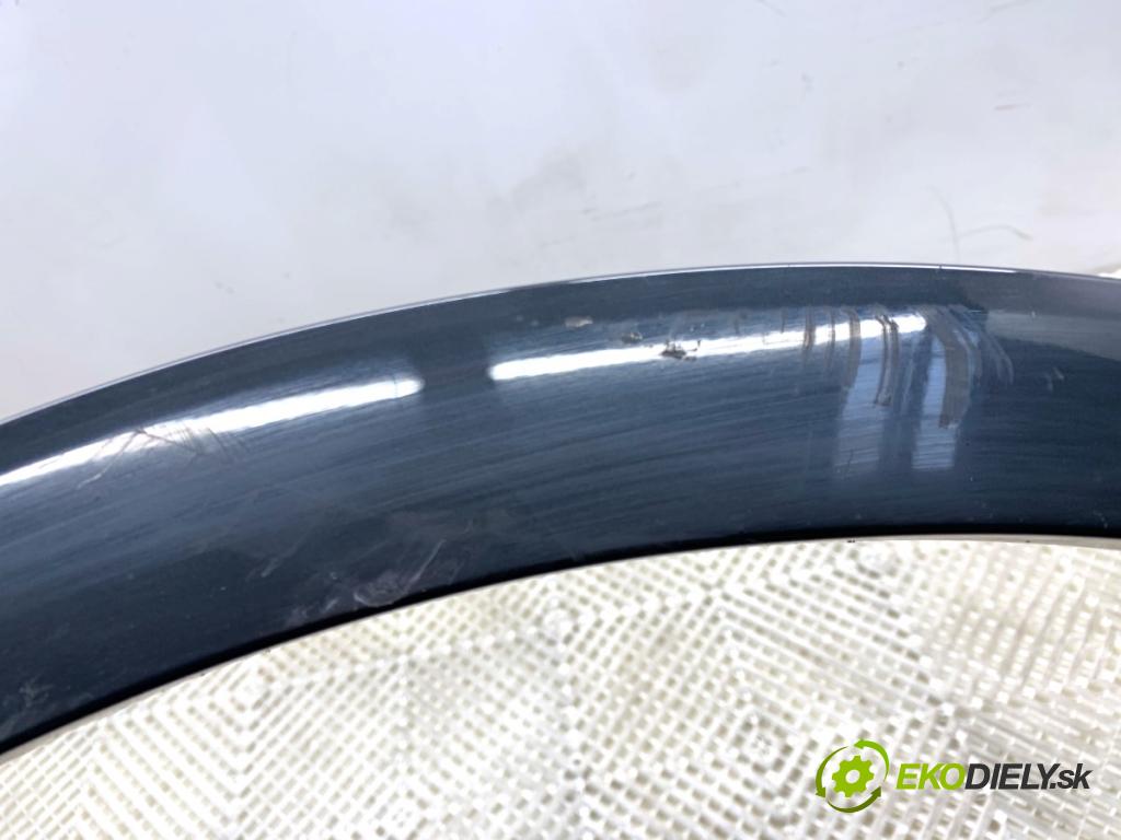 AUDI Q3 II SUV 2021 110 kW 35 TFSI Mild Hybrid 1498 lišta blatníka přední část pravá 965057R