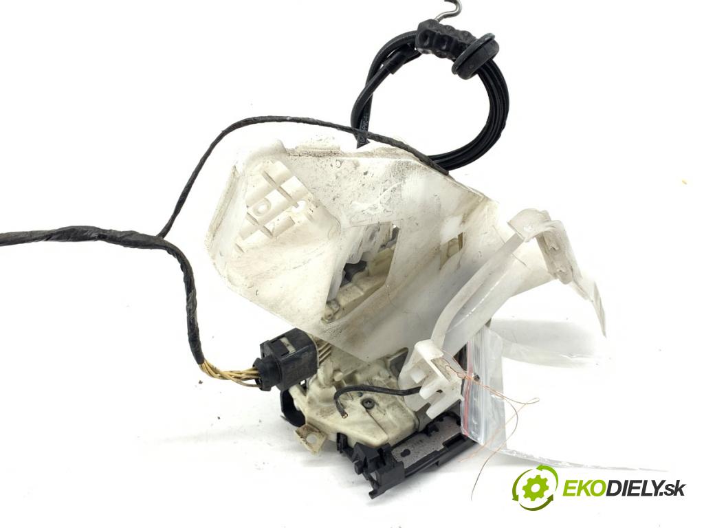 VW PASSAT B7 sedan 2011 103 kW 2.0 TDI 1968 zámok dveře levý zadní část 3C4839015A