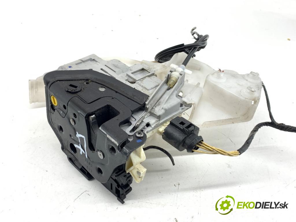 VW PASSAT B7 sedan 2011 103 kW 2.0 TDI 1968 zámok Dvere ľavy zad 3C4839015A