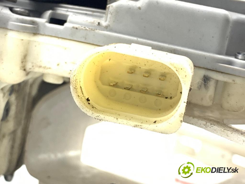 VW PASSAT B7 sedan 2011 103 kW 2.0 TDI 1968 zámok Dvere ľavy zad 3C4839015A