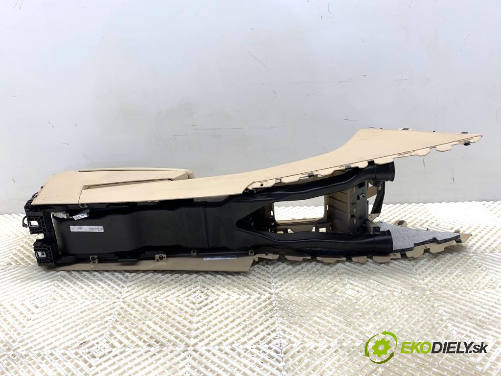 VW PASSAT B7 sedan 2011 103 kW 2.0 TDI 1968 Tunel středový OPĚRADLO: 3AB863241E