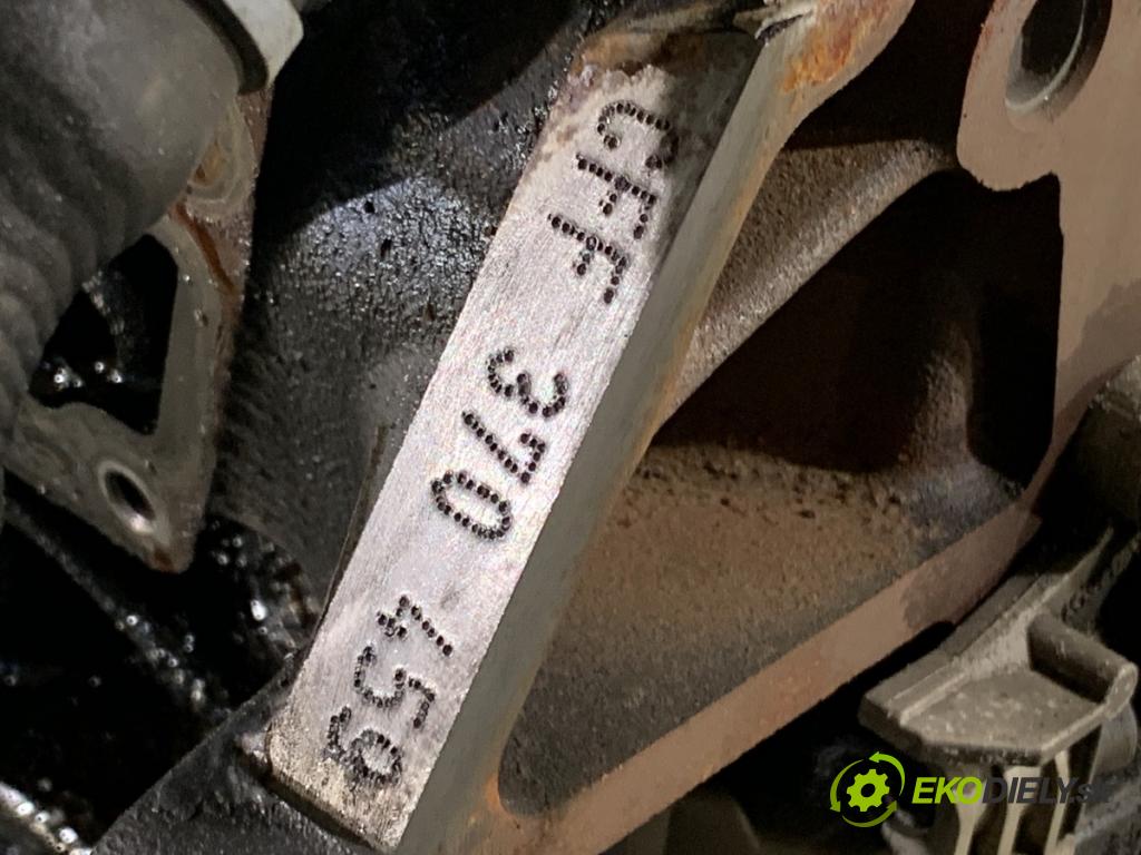 VW PASSAT B7 sedan 2011 103 kW 2.0 TDI 1968 motor CFF (Motor)