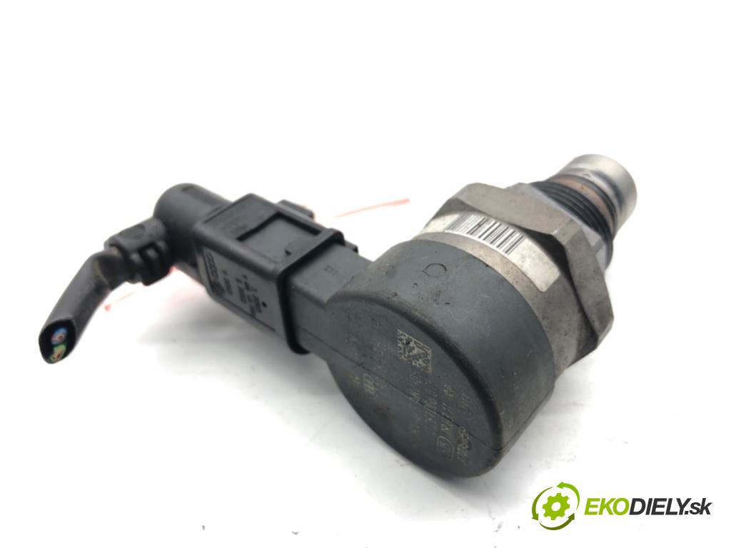 VW PASSAT B7 sedan 2011 103 kW 2.0 TDI 1968 Regulátor tlaku paliva 057130764AB (Palivový systém ostatné)