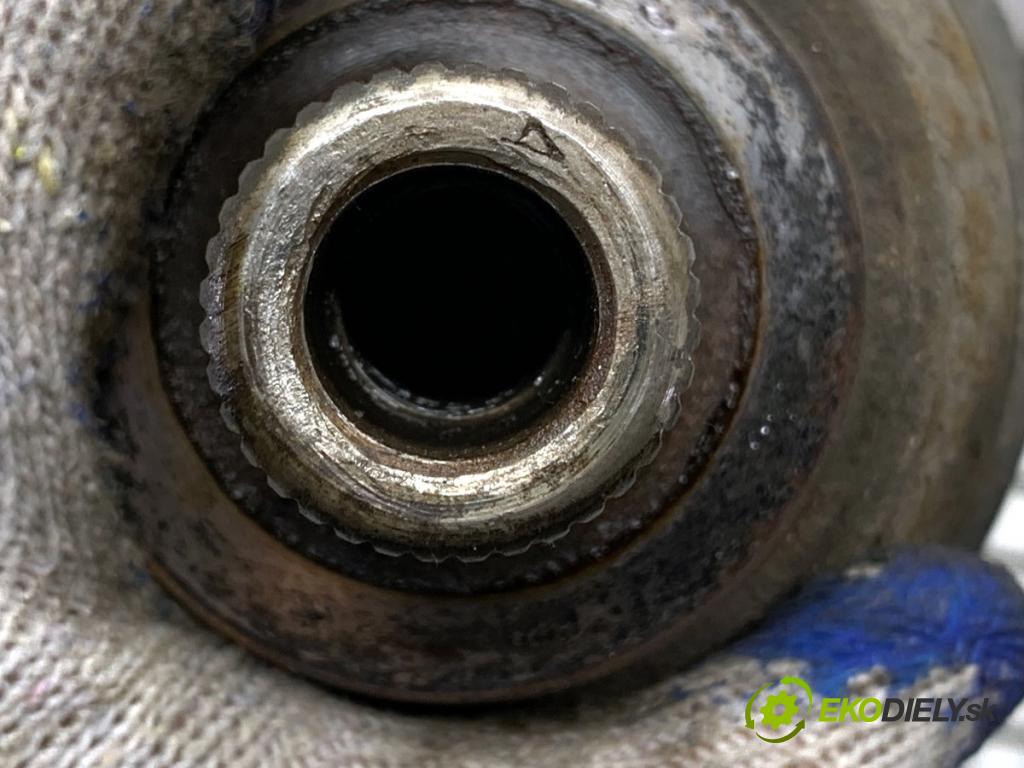 VW PASSAT B7 sedan 2011 103 kW 2.0 TDI 1968 Poloos pravy predný 1K0407272TP