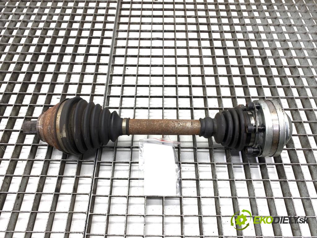 VW PASSAT B7 sedan 2011 103 kW 2.0 TDI 1968 poloos levý přední část 