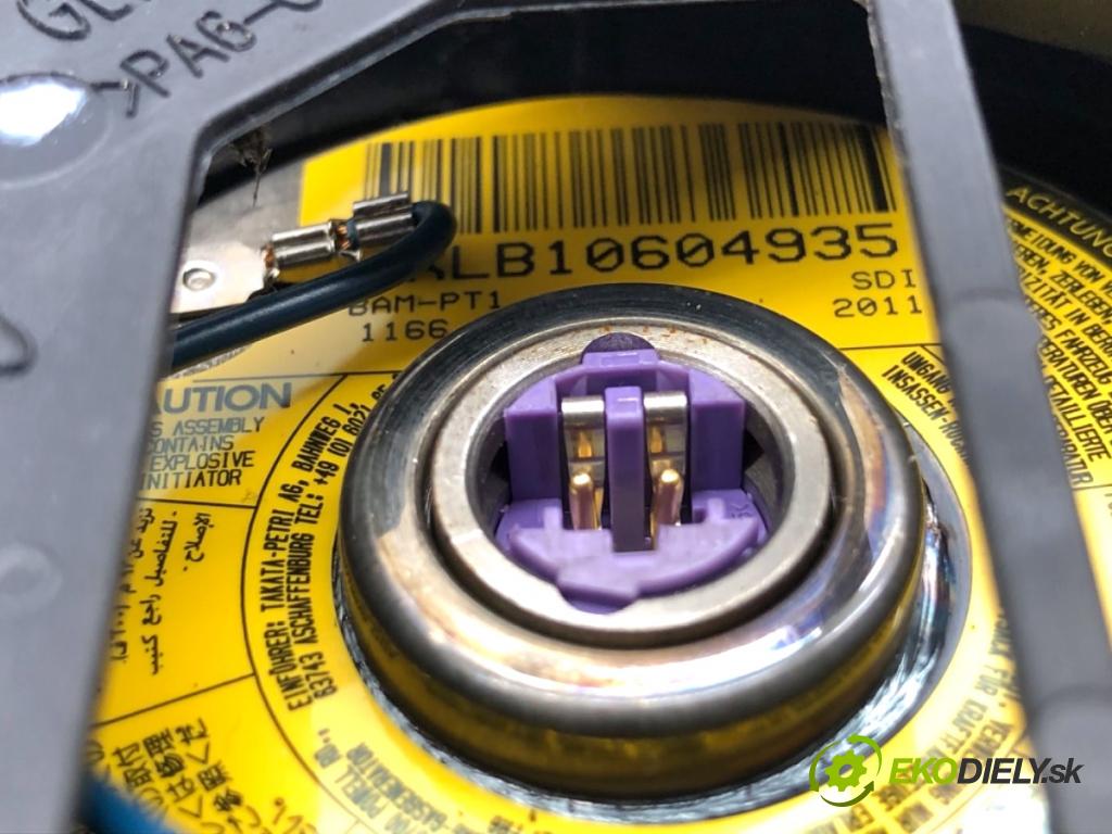 VW PASSAT B7 sedan 2011 103 kW 2.0 TDI 1968 AirBag volantu 3C8880201R (Airbag)