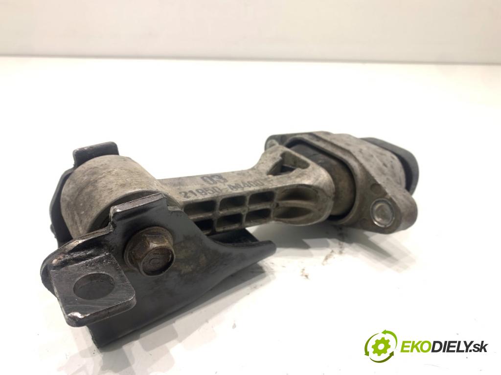 KIA CARENS IV nadwozie wielkoprzestrzenne (MPV) 2013 100 kW 1.7 CRDi 1685 držák převodovky 21950-A4400