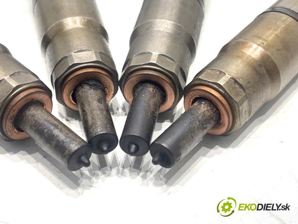 KIA CARENS IV nadwozie wielkoprzestrzenne (MPV) 2013 100 kW 1.7 CRDi 1685 Vstrekovacie ventily 33800-2A800