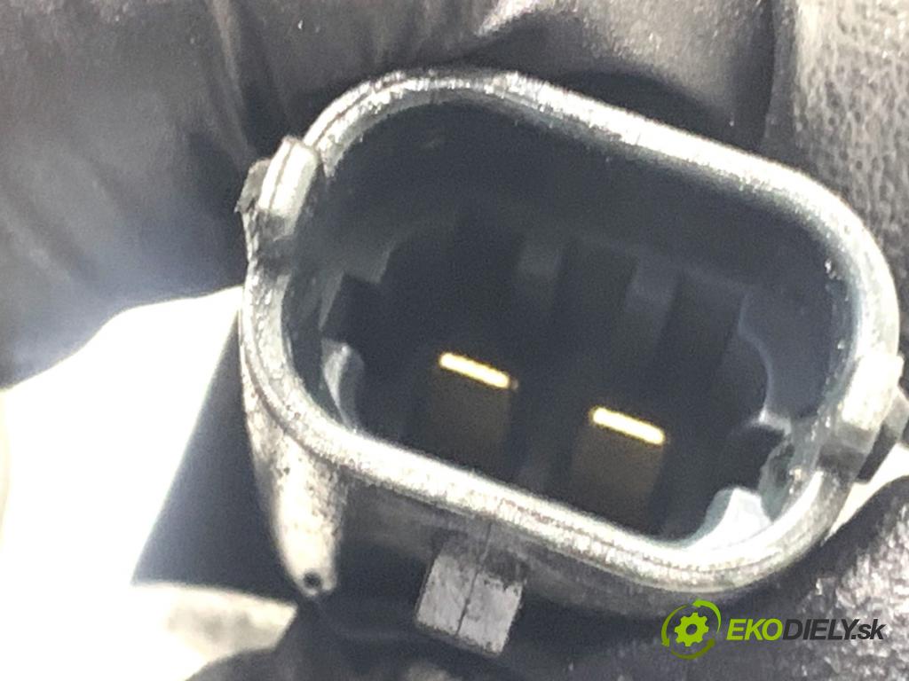 KIA CARENS IV nadwozie wielkoprzestrzenne (MPV) 2013 100 kW 1.7 CRDi 1685 Vstrekovacie ventily 33800-2A800