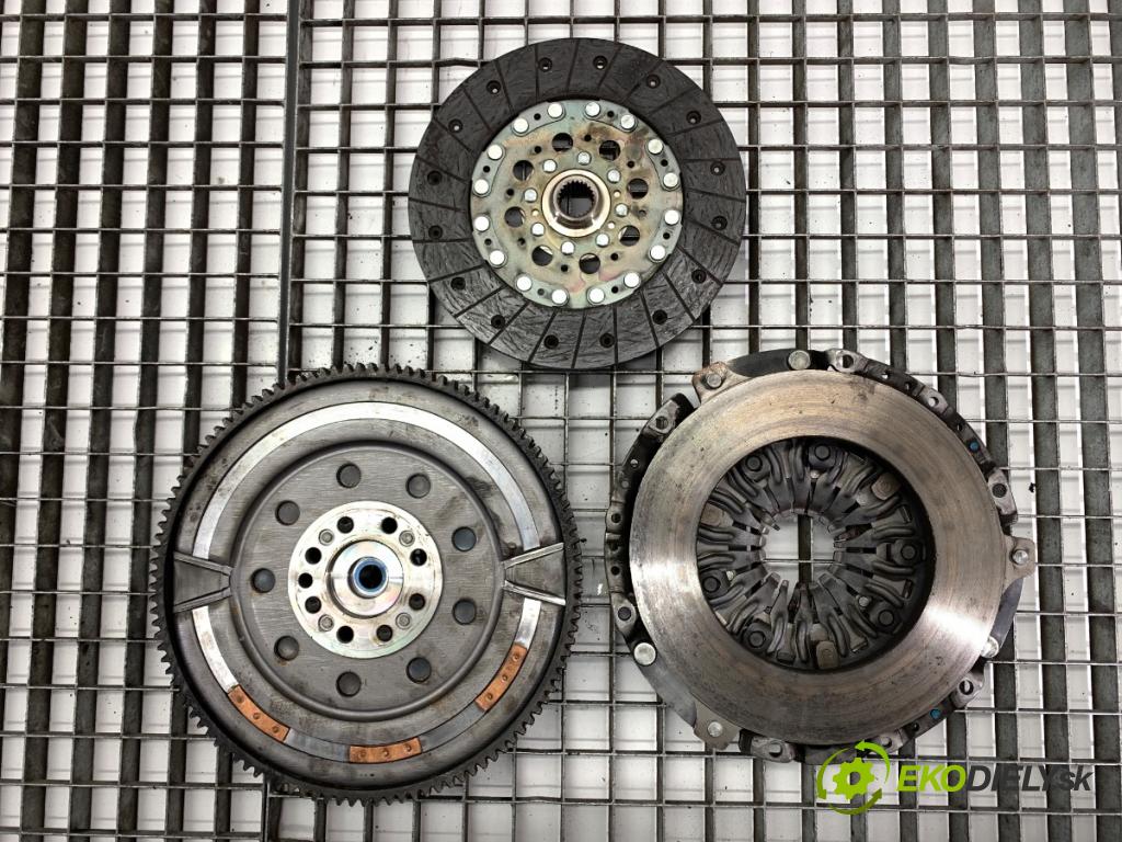 KIA CARENS IV nadwozie wielkoprzestrzenne (MPV) 2013 100 kW 1.7 CRDi 1685 spojková sada bez ložiska 2294701066