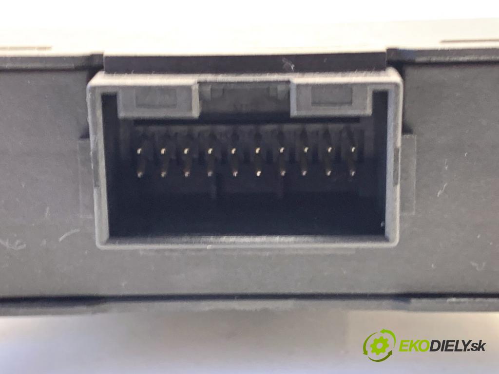 VW PASSAT B7 sedan 2011 103 kW 2.0 TDI 1968 modul GATEWAY 7N0907530G