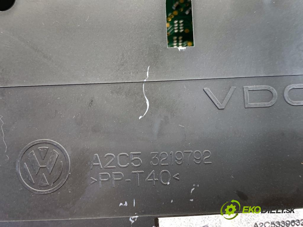 VW PASSAT B7 sedan 2011 103 kW 2.0 TDI 1968 prístrojovka 3AA920870A (Přístrojová deska)