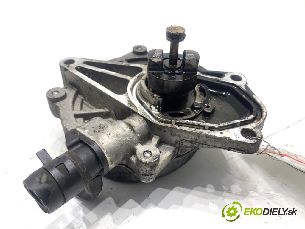 KIA CARENS IV nadwozie wielkoprzestrzenne (MPV) 2013 100 kW 1.7 CRDi 1685 pumpa vakuová 28810-2A500