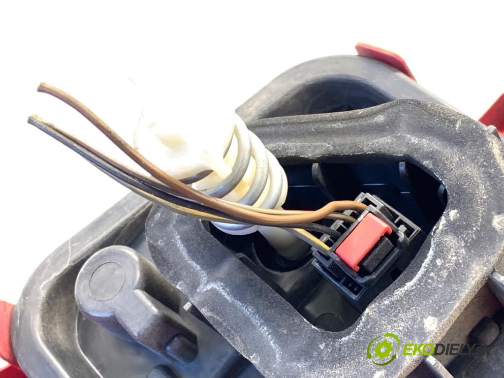 VW PASSAT B7 sedan 2011 103 kW 2.0 TDI 1968 Svetlo ľavy zad 3AE945095F