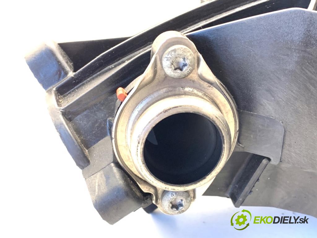 VW PASSAT B7 sedan 2011 103 kW 2.0 TDI 1968 potrubí sání  (Sací potrubí)