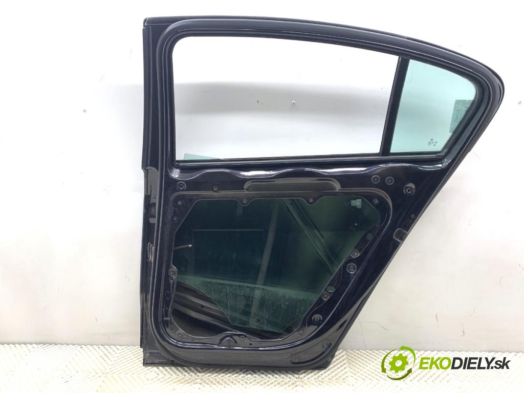 VW PASSAT B7 sedan 2011 103 kW 2.0 TDI 1968 dveře pravý zadní část