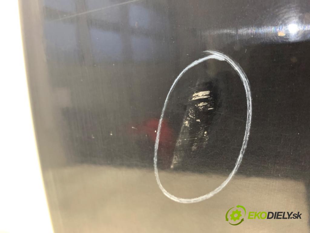 VW PASSAT B7 sedan 2011 103 kW 2.0 TDI 1968 dveře levý zadní část