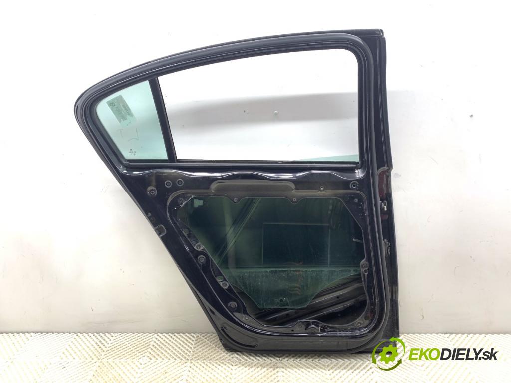 VW PASSAT B7 sedan 2011 103 kW 2.0 TDI 1968 dveře levý zadní část