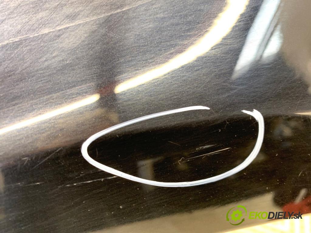 VW PASSAT B7 sedan 2011 103 kW 2.0 TDI 1968 blatník levý přední část