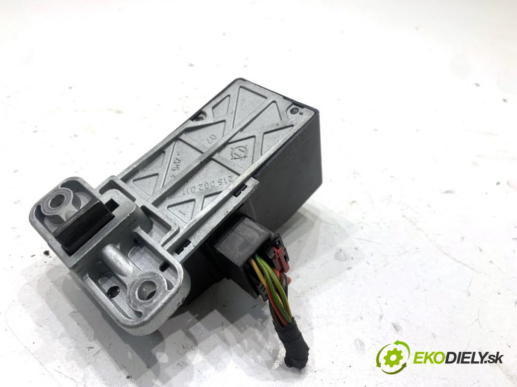 VW PASSAT B7 sedan 2011 103 kW 2.0 TDI 1968 blokáda volantu 3C0905861J (Řízení ostatní)