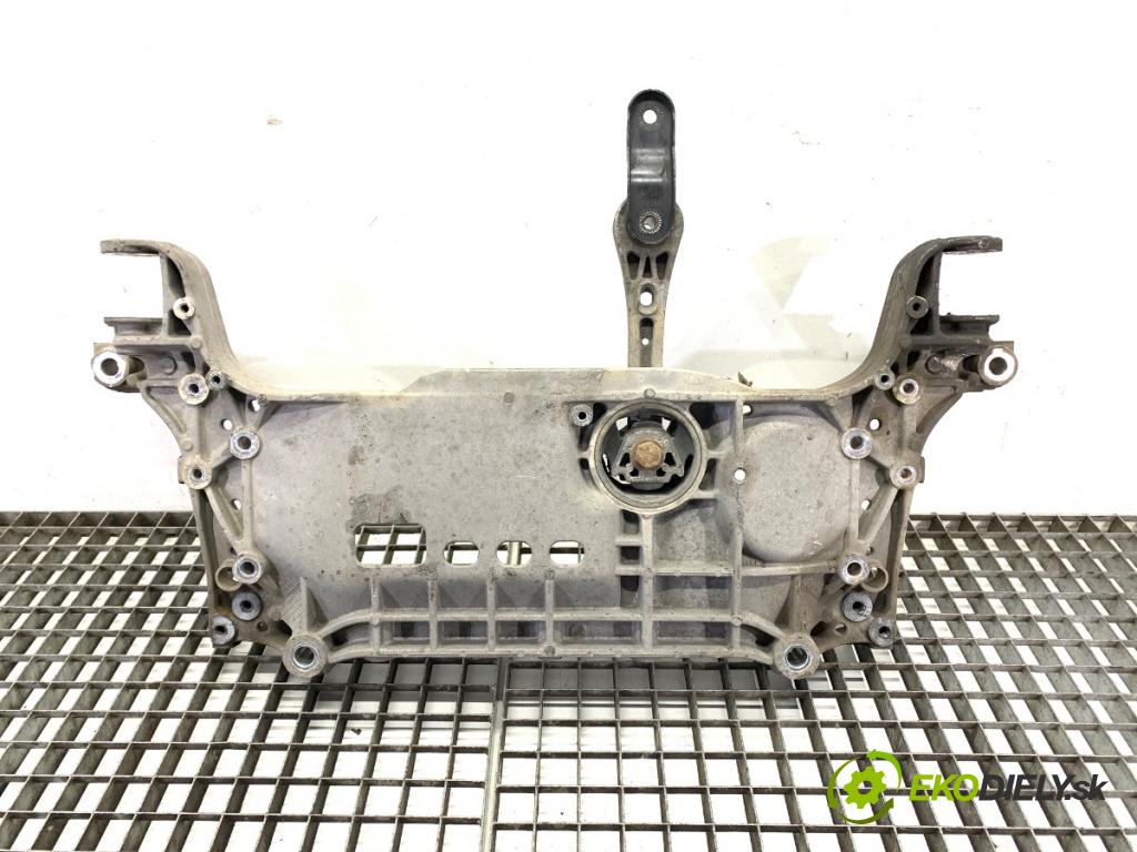 VW PASSAT B7 sedan 2011 103 kW 2.0 TDI 1968 Výstuha pod Motor 3C0199369H (Výstuha predná)