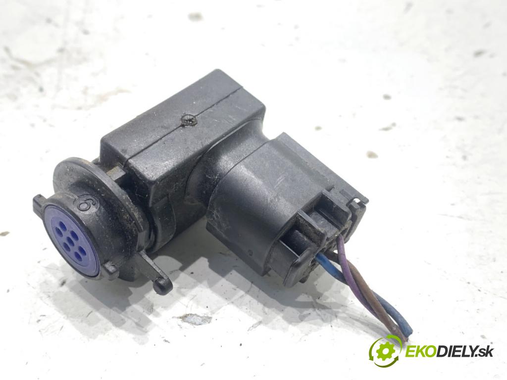 VW PASSAT B7 sedan 2011 103 kW 2.0 TDI 1968 snímač KVALITNÍ: vzduchu 1K0907659