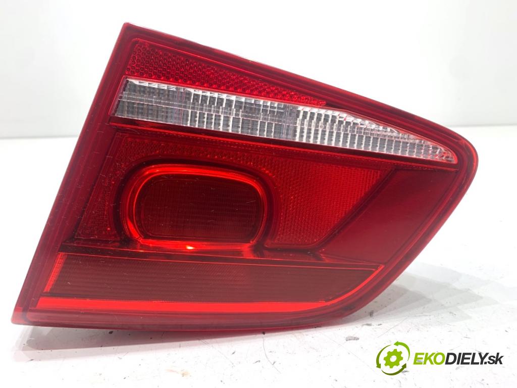 VW PASSAT B7 sedan 2011 103 kW 2.0 TDI 1968 světlo zadní část pravá vnitřní 3AE945094K (Klika dveří ostatní)