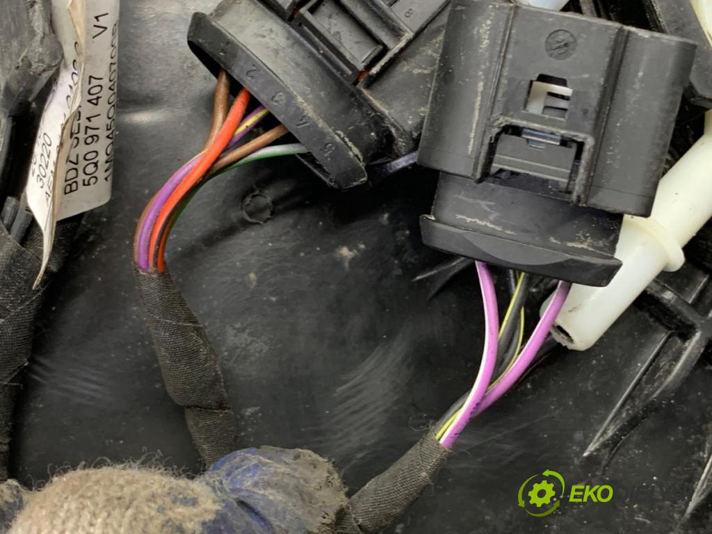 SKODA OCTAVIA IV Kombi 2023 110 kW 2.0 TDI 1968 Nádržka SCR: 5Q0131969G