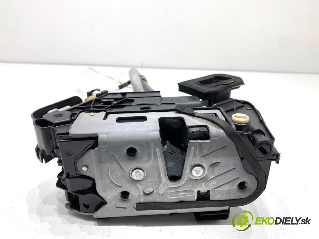 SKODA OCTAVIA IV Kombi 2023 110 kW 2.0 TDI 1968 zámok dveře pravý zadní část 5TA839016Q