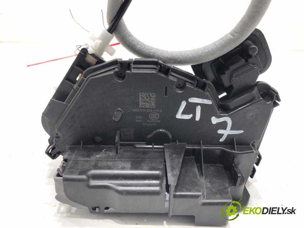 SKODA OCTAVIA IV Kombi 2023 110 kW 2.0 TDI 1968 zámok dveře levý zadní část 5TA839015Q