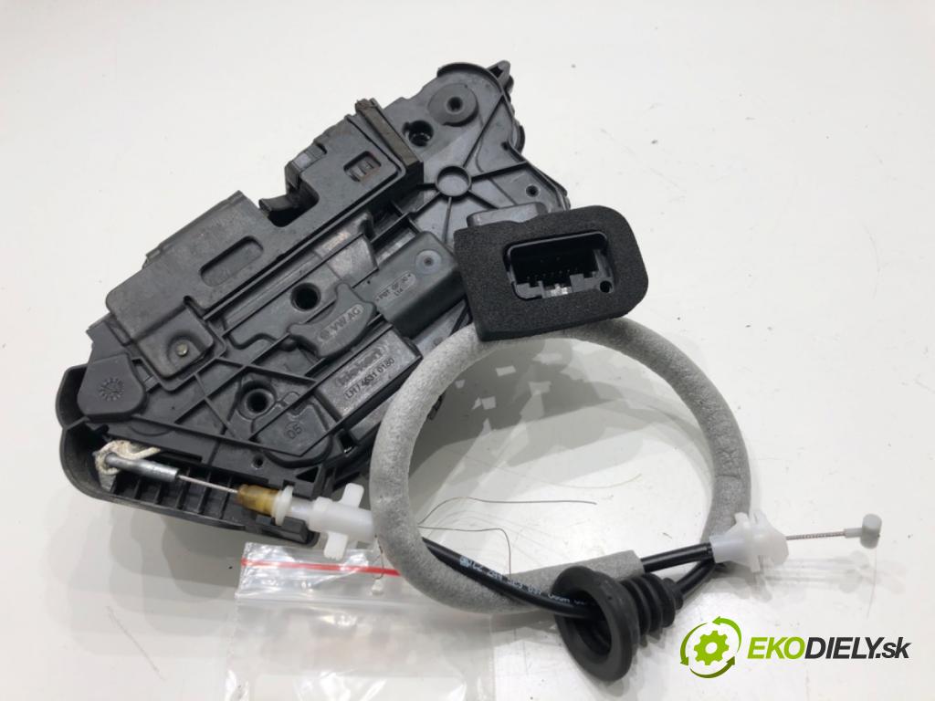 SKODA OCTAVIA IV Kombi 2023 110 kW 2.0 TDI 1968 zámok dveře levý přední část 5TB837015C