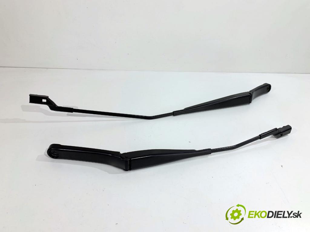 SKODA OCTAVIA IV Kombi 2023 110 kW 2.0 TDI 1968 ramena stěrače přední část 5E4955410 5E4955409