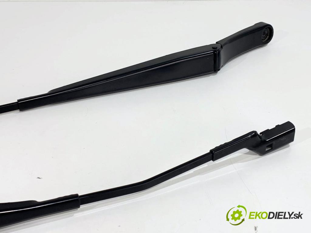 SKODA OCTAVIA IV Kombi 2023 110 kW 2.0 TDI 1968 ramena stěrače přední část 5E4955410 5E4955409