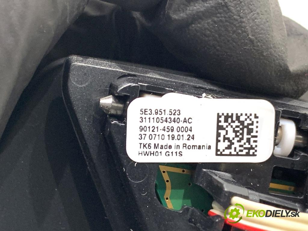 SKODA OCTAVIA IV Kombi 2023 110 kW 2.0 TDI 1968 SPÍNAČE: volantu 5E3419093B 5E3951523