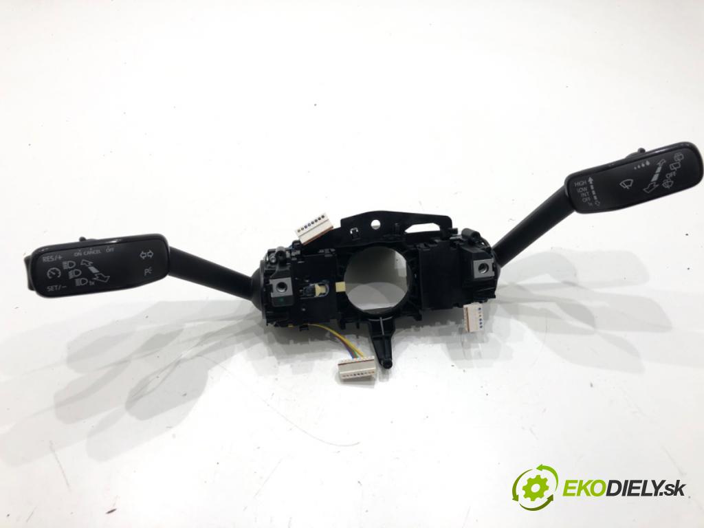 SKODA OCTAVIA IV Kombi 2023 110 kW 2.0 TDI 1968 Prepínač kombinovaný 5Q1953507FN (Prepínacie páčky pod volantom)
