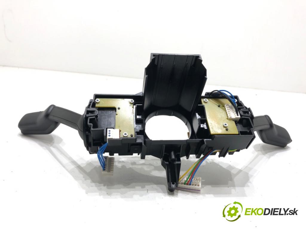 SKODA OCTAVIA IV Kombi 2023 110 kW 2.0 TDI 1968 Prepínač kombinovaný 5Q1953507FN (Prepínacie páčky pod volantom)