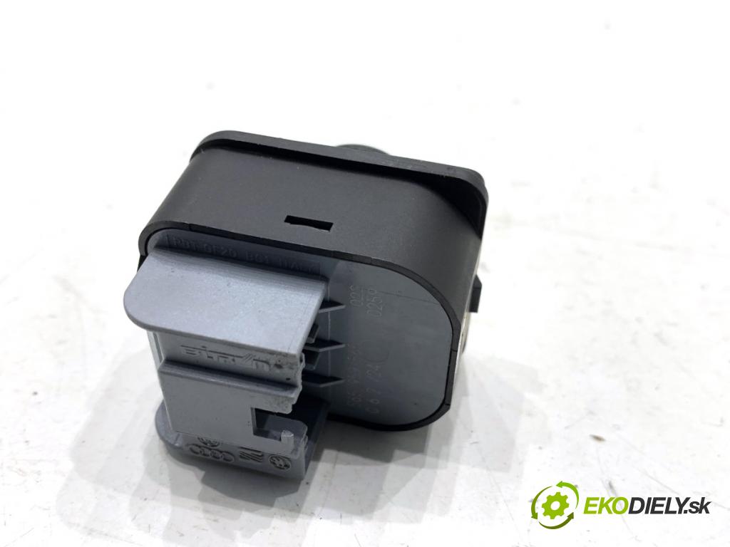 SKODA OCTAVIA IV Kombi 2023 110 kW 2.0 TDI 1968 přepínač nastavení zpětných zrcátek 565959565 (Páčky pod volantem)