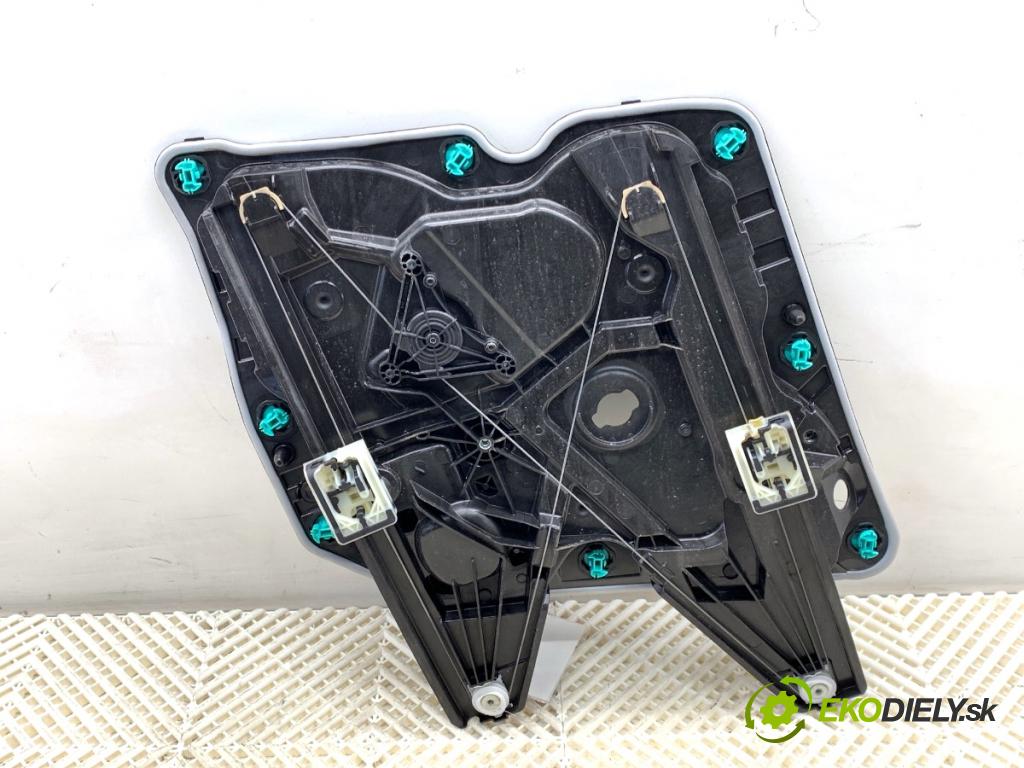 SKODA OCTAVIA IV Kombi 2023 110 kW 2.0 TDI 1968 mechanismus okna pravý přední část 5E3837656A