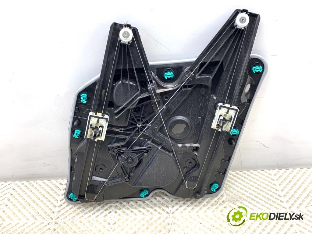 SKODA OCTAVIA IV Kombi 2023 110 kW 2.0 TDI 1968 mechanismus okna levý přední část 5E3837655A