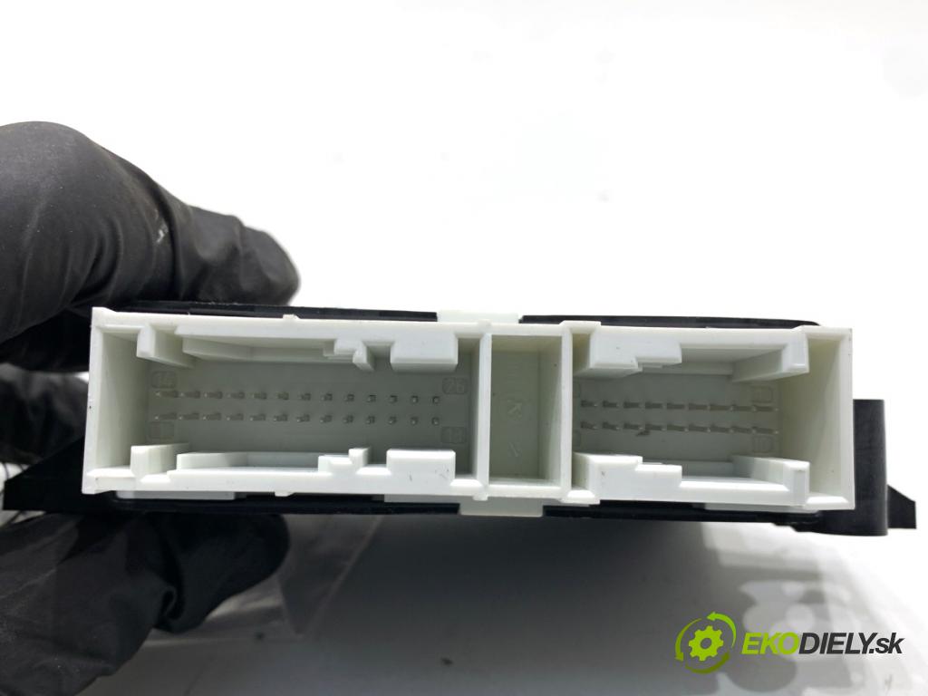 SKODA OCTAVIA IV Kombi 2023 110 kW 2.0 TDI 1968 Modul PDC 5R3919294 (Riadiaca jednotka ostatné)