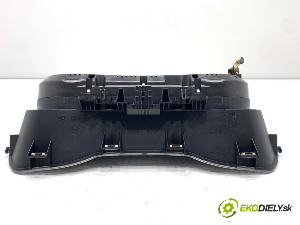 SKODA OCTAVIA IV Kombi 2023 110 kW 2.0 TDI 1968 Prístrojovka 5E3920741B (Prístrojová doska)