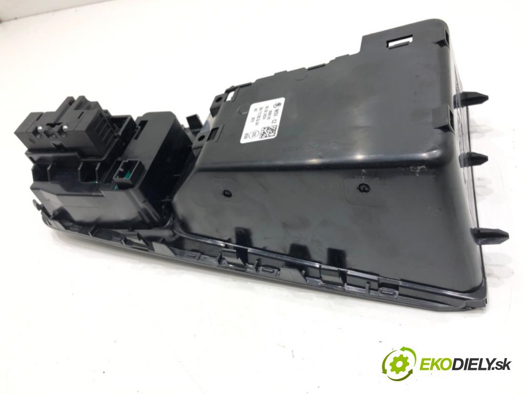 SKODA OCTAVIA IV Kombi 2023 110 kW 2.0 TDI 1968 Kulisa 5E4713203BJ (Rýchlostná páka (kulisa))