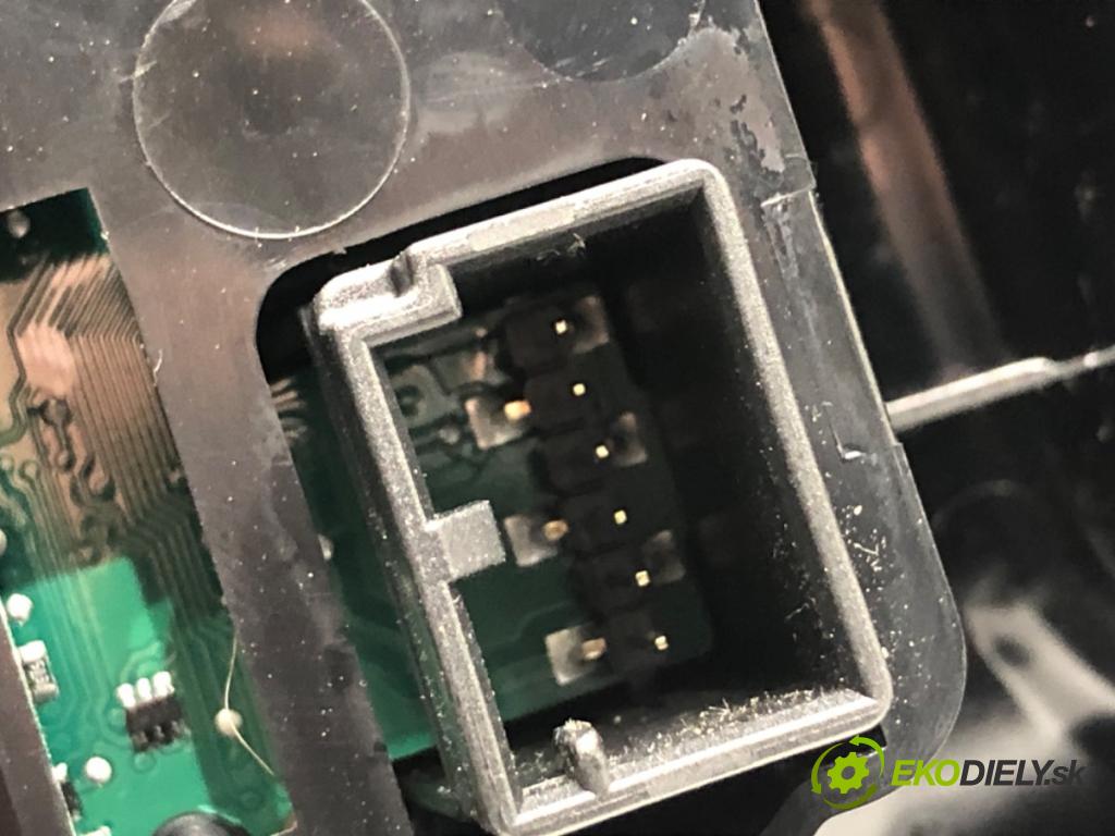 SKODA OCTAVIA IV Kombi 2023 110 kW 2.0 TDI 1968 Kulisa 5E4713203BJ (Rýchlostná páka (kulisa))