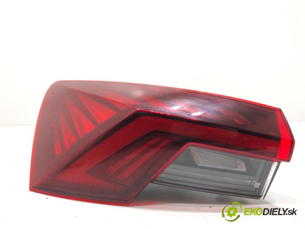 SKODA OCTAVIA IV Kombi 2023 110 kW 2.0 TDI 1968 světlo levý zadní část 5E3945207A