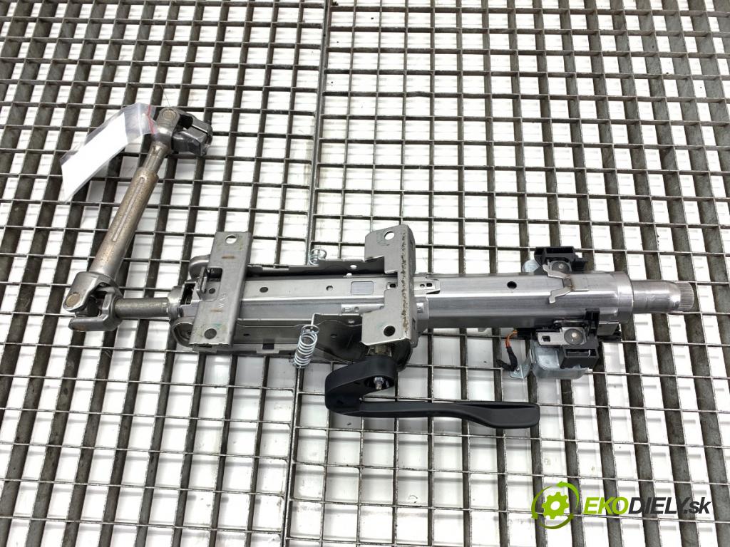 SKODA OCTAVIA IV Kombi 2023 110 kW 2.0 TDI 1968 hřídel tyč volantu 2Q0905861B (Tyč řízení (volantu))