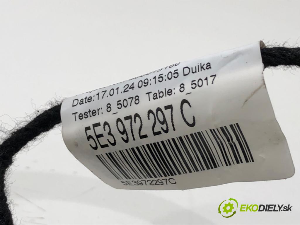 SKODA OCTAVIA IV Kombi 2023 110 kW 2.0 TDI 1968 klika vnejší pravý přední část