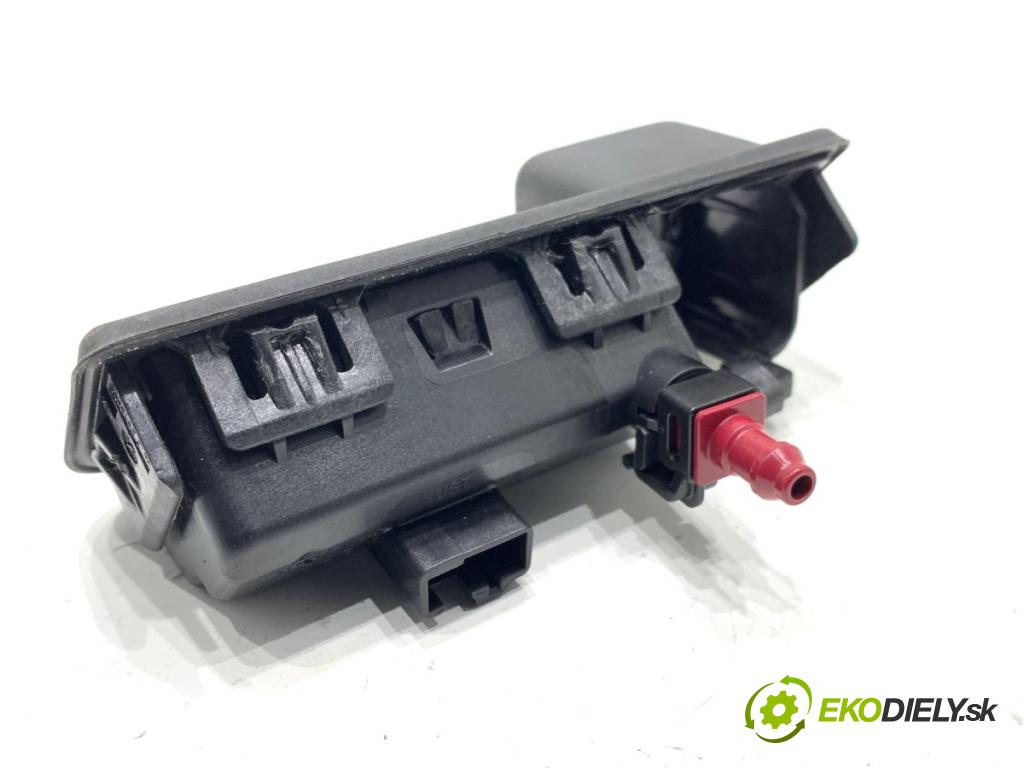 SKODA OCTAVIA IV Kombi 2023 110 kW 2.0 TDI 1968 klika dveří zadní část 5E3827566A