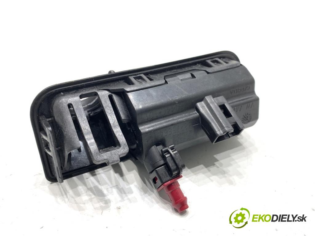 SKODA OCTAVIA IV Kombi 2023 110 kW 2.0 TDI 1968 klika dveří zadní část 5E3827566A